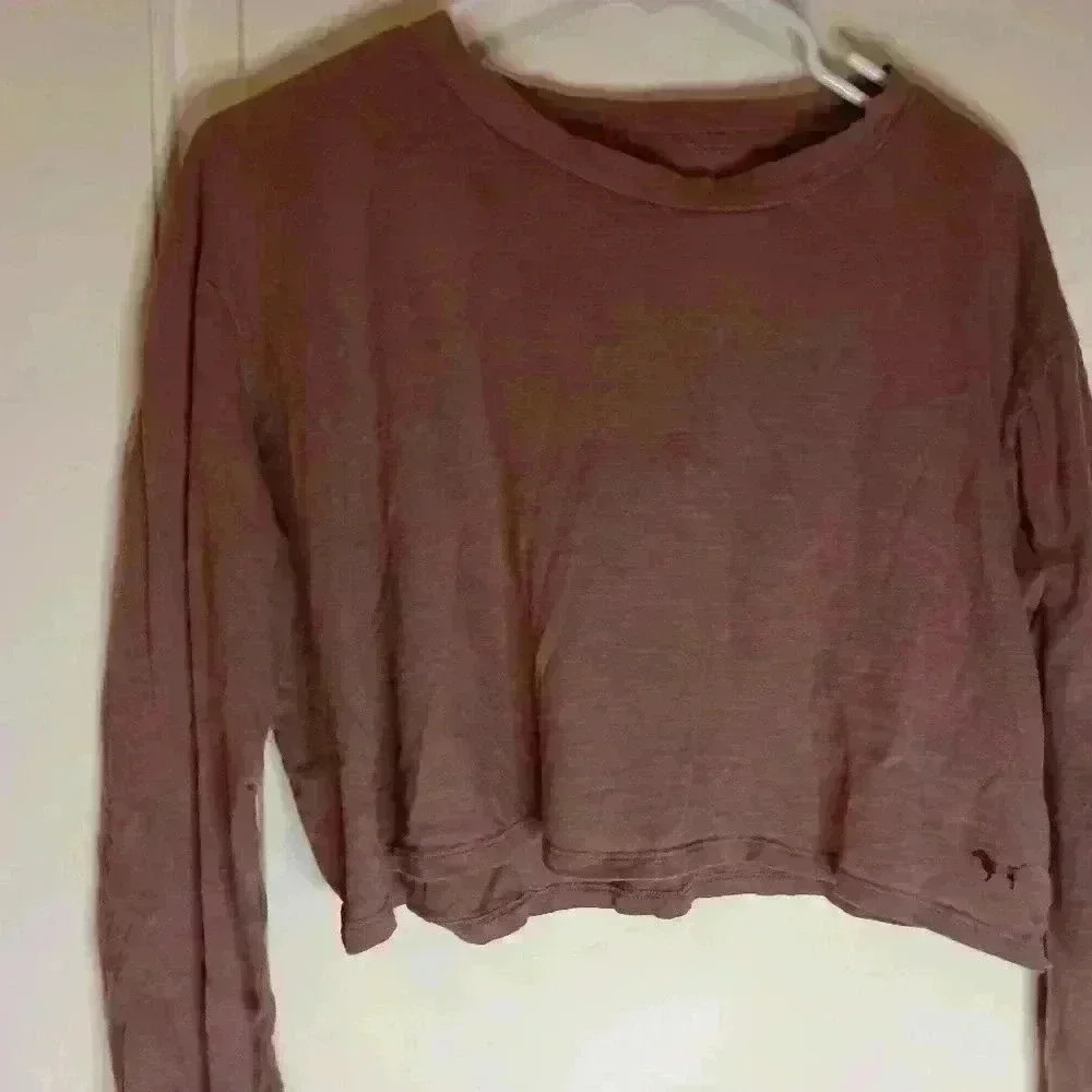 ~FREE WITH A PURCHASE~ PINK VICTORIA SECRET top-2 FOR $15 SALE (#463)